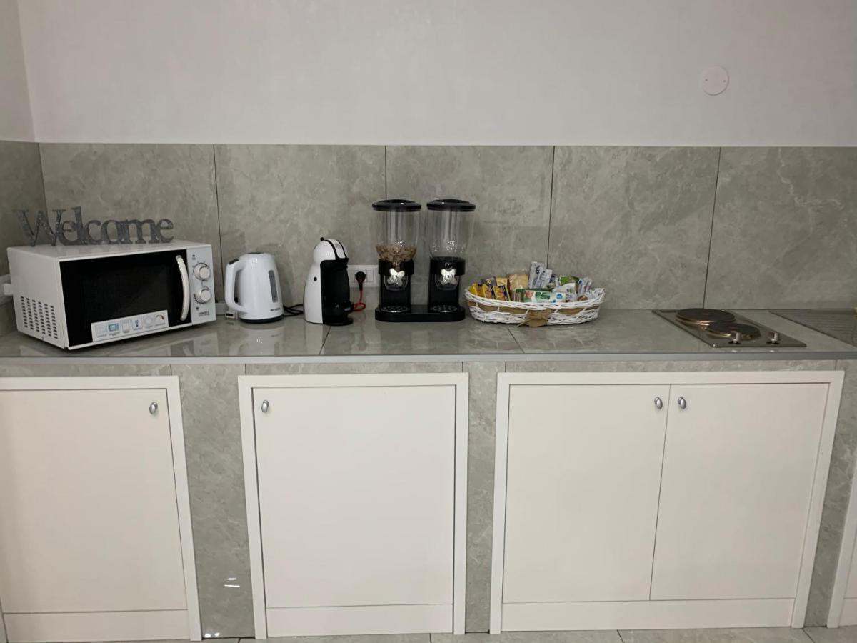 Suite Limatola Naples Luaran gambar