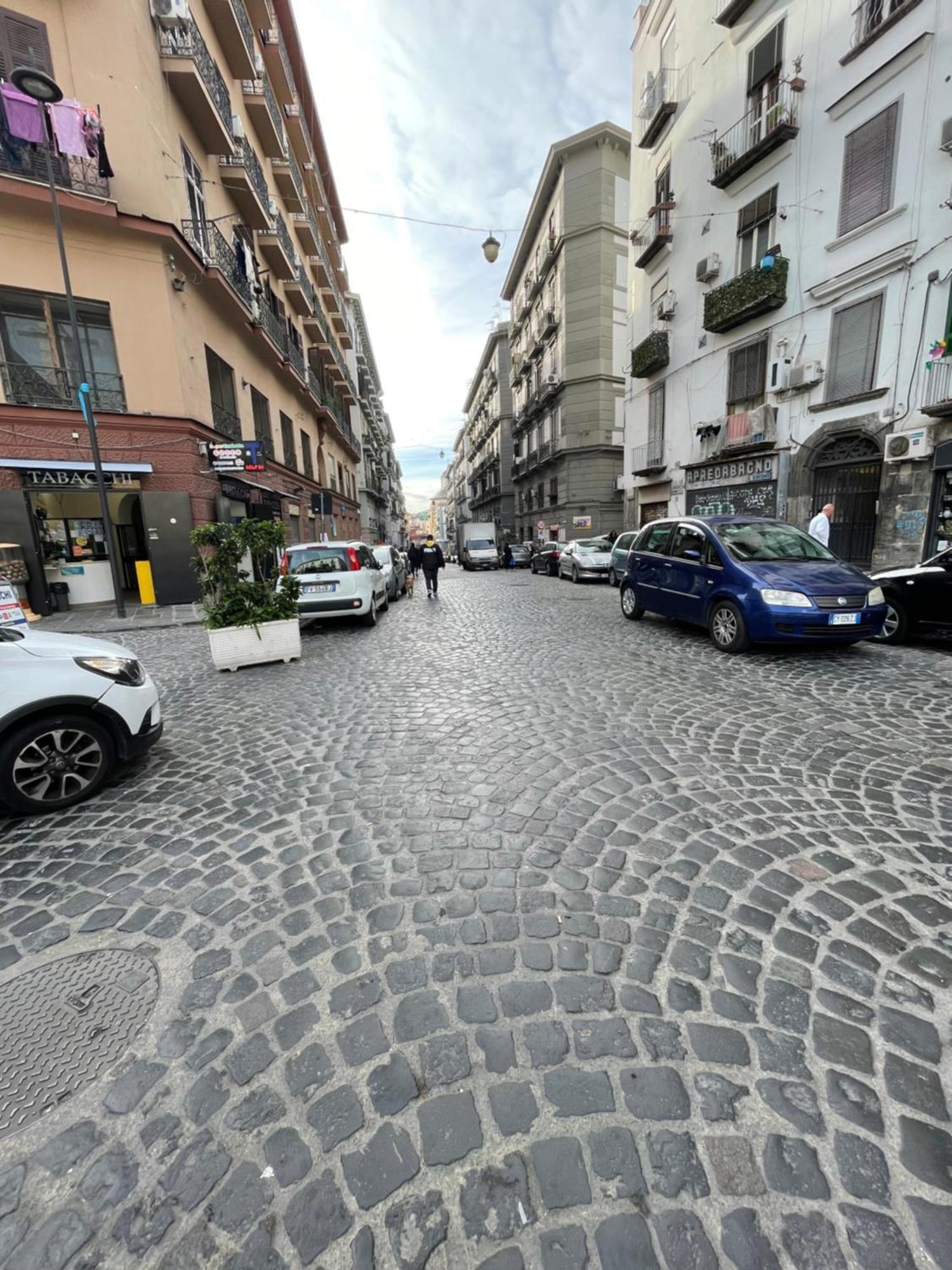 Suite Limatola Naples Luaran gambar